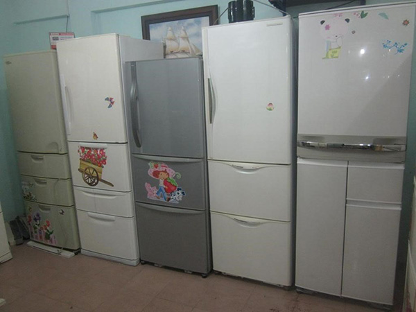 Trang Chủ 26 tu lanh hitachi cu
