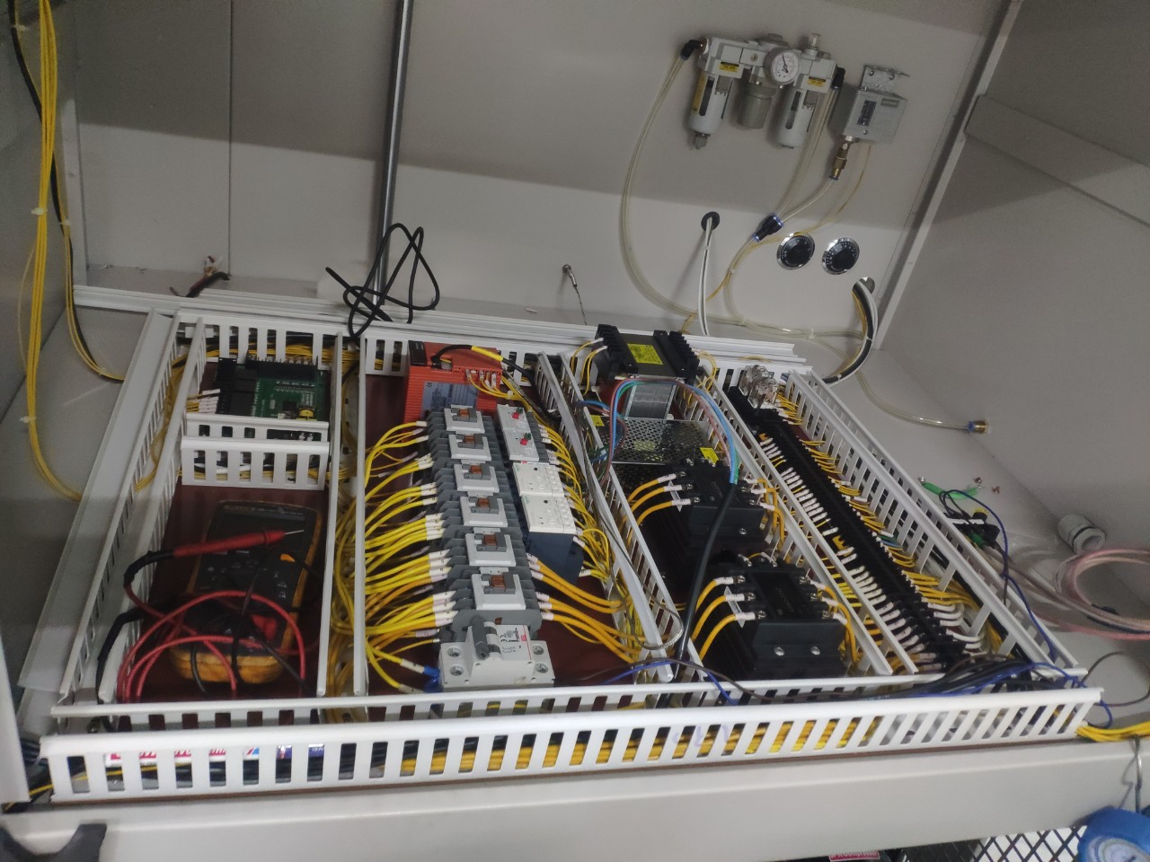 Sửa chữa tủ nhiệt độ - độ ẩm